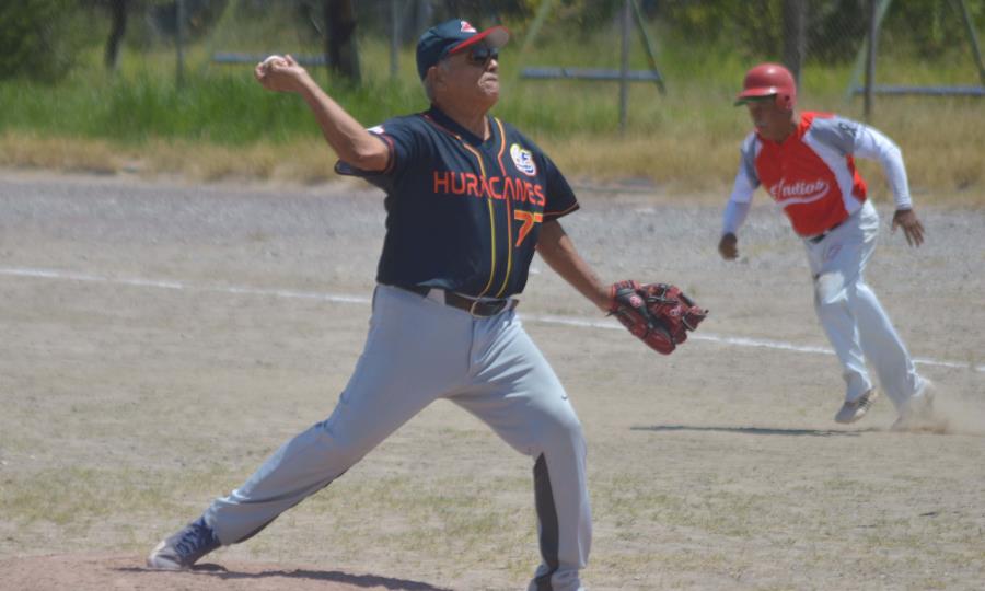 Bravos aplastan a Indios en emocionante duelo