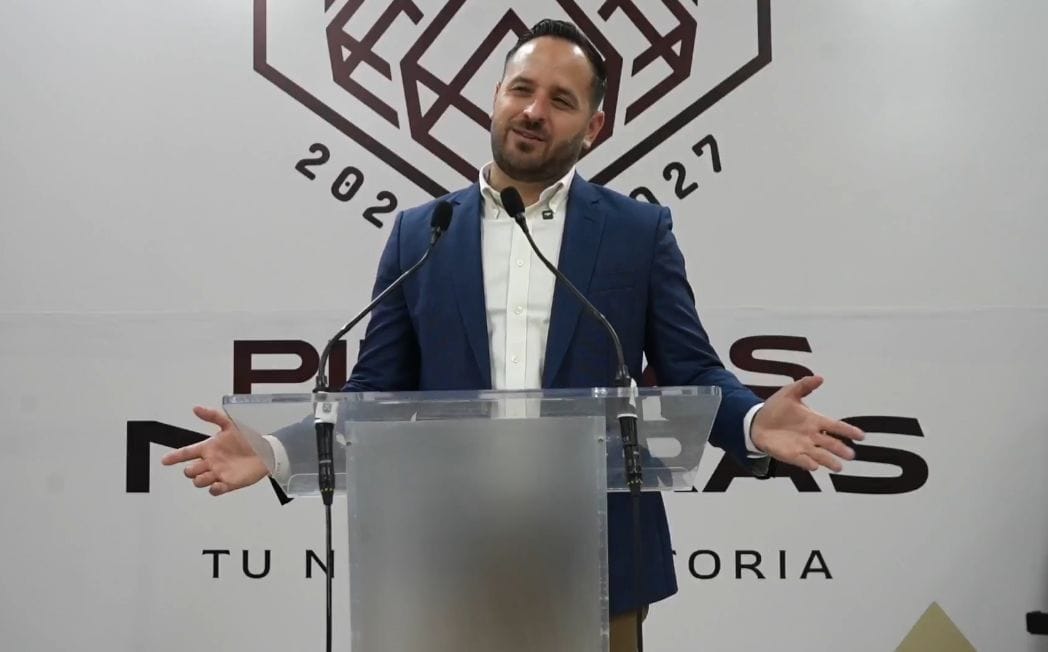 "No me importa": Admite Jacobo que su padre invertirá en hospital privado