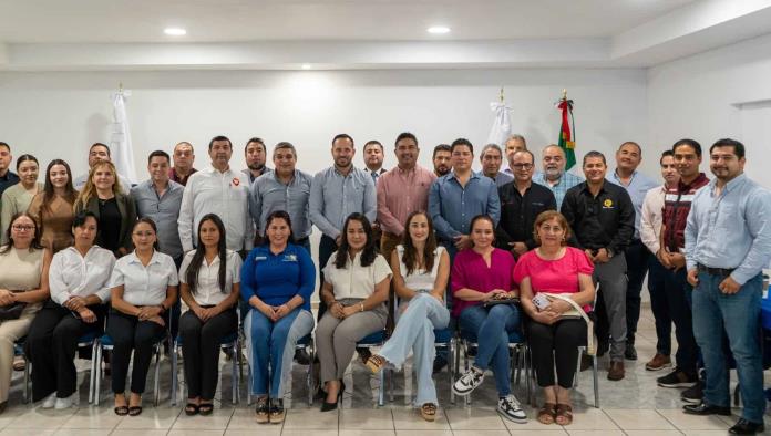Comerciantes de Piedras Negras reclaman seguridad, luz y bacheo a la autoridad local