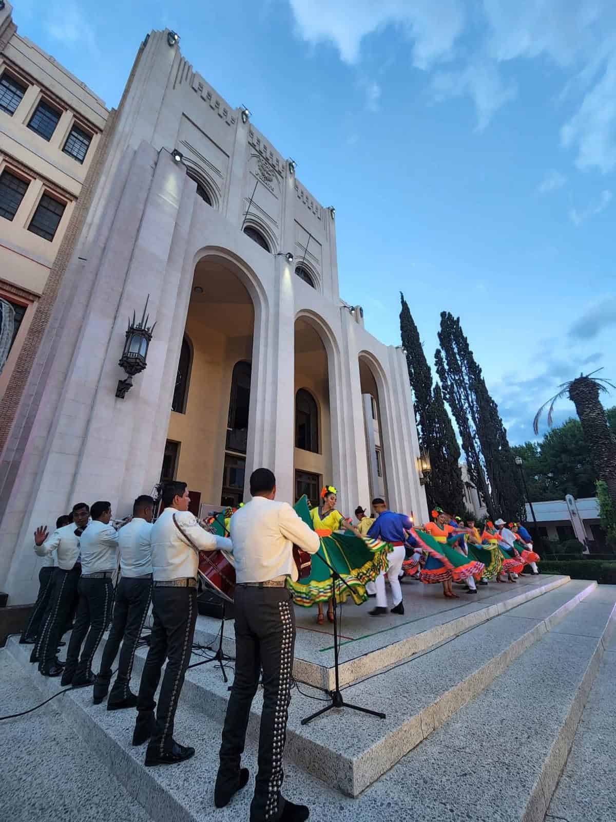 Ballet Folklórico del Ateneo Fuente gana primer lugar en certamen en Italia