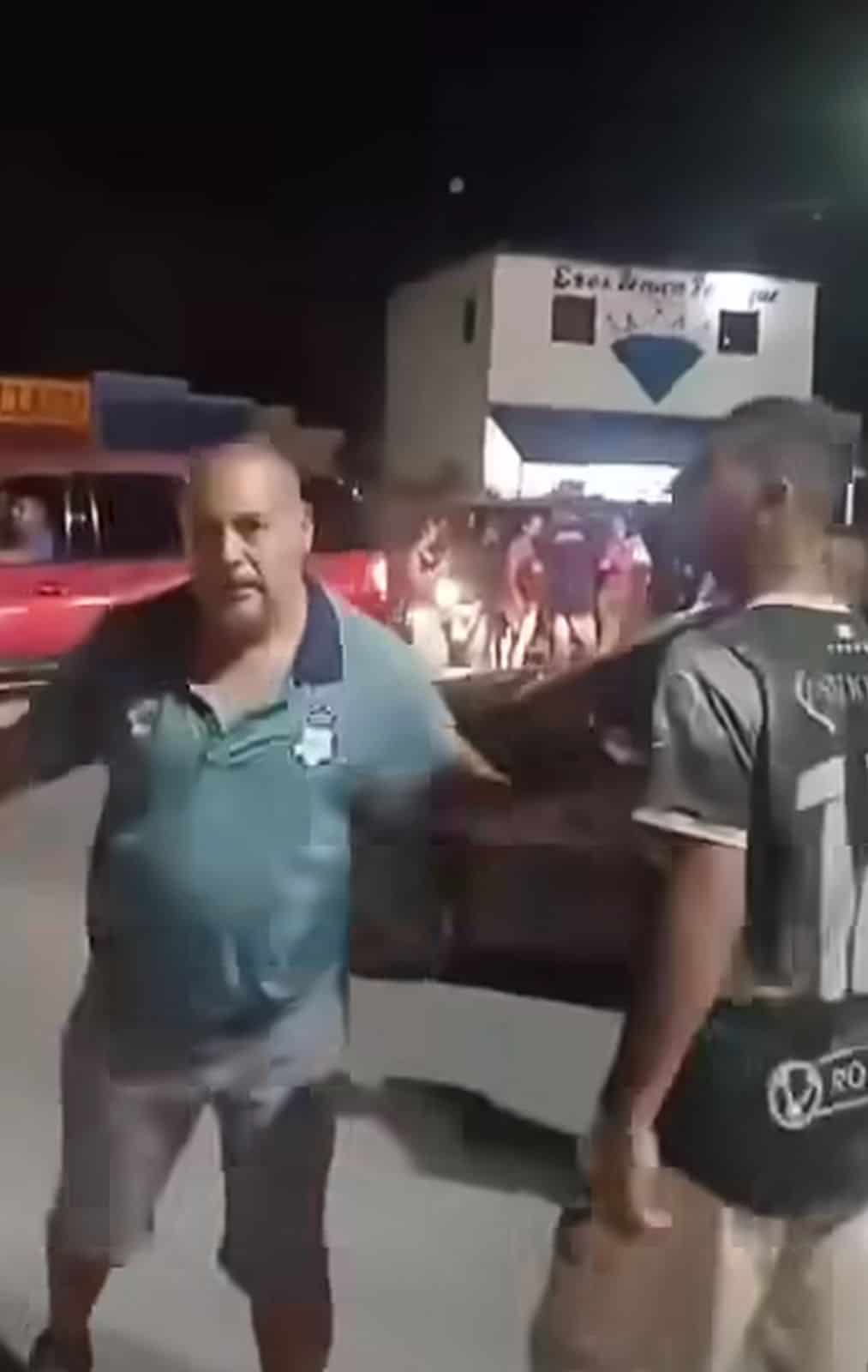 Vecinos de Santa Teresa bloquean vialidad en protesta por apagones