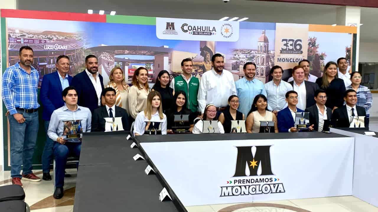 Inicia festejos por 336 Aniversario de Monclova con toma de protesta del Consejo Ciudadano Juvenil
