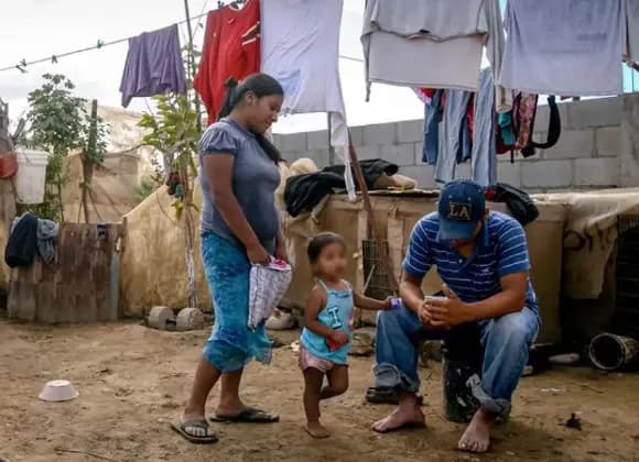 8.3 millones de mexicanos salen de la pobreza multidimensional, según Inegi