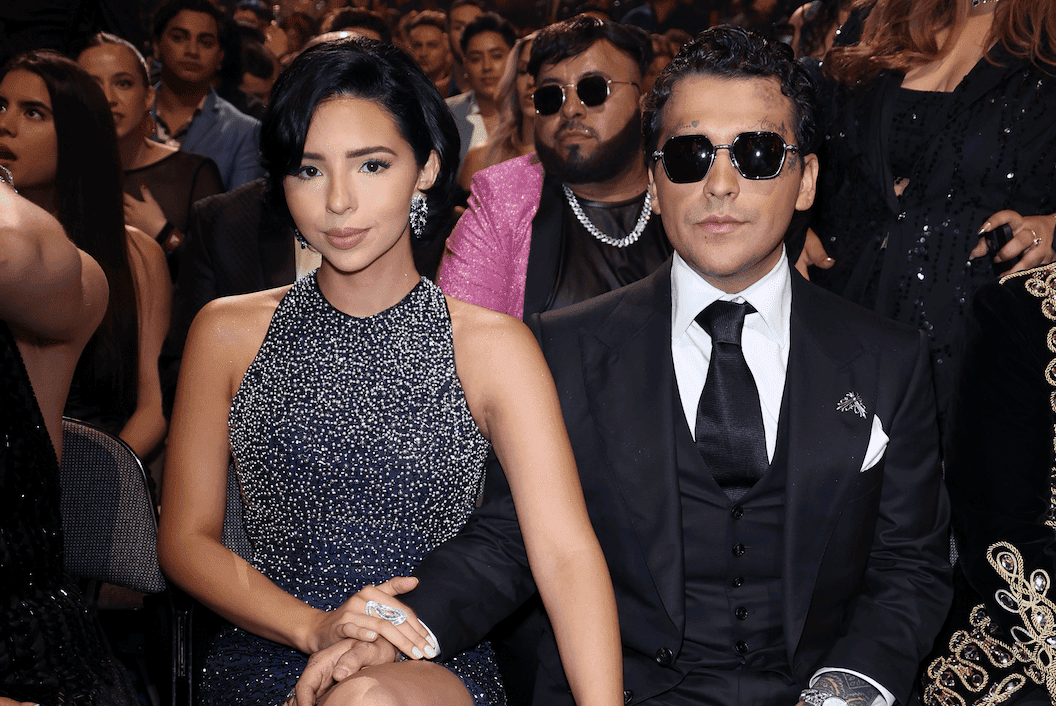 Nodal revela extorsión tras su boda con Ángela Aguilar: “Una revista tenía 560 fotos”
