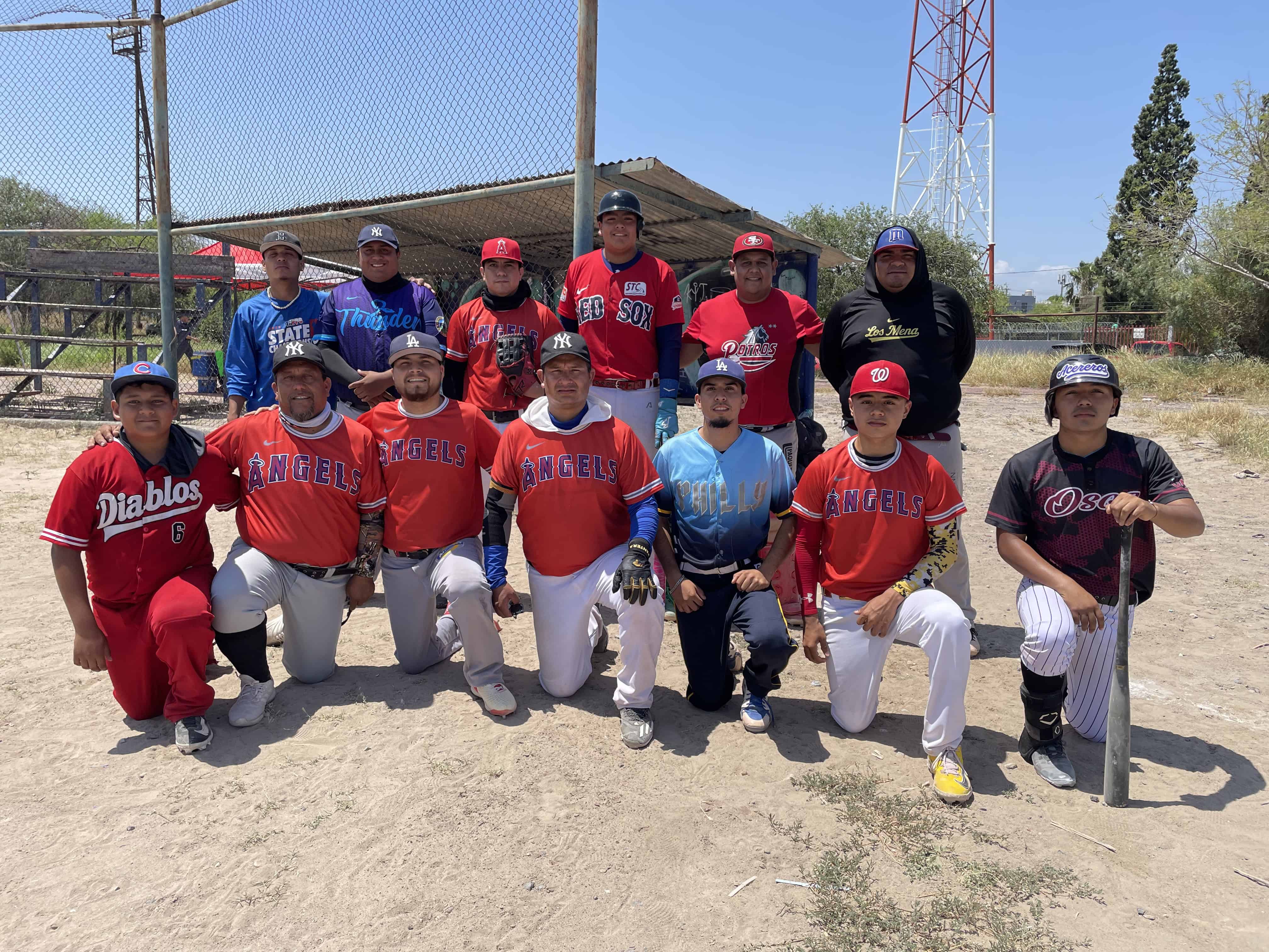 Ángeles y Charros dividen victorias en jornada de béisbol