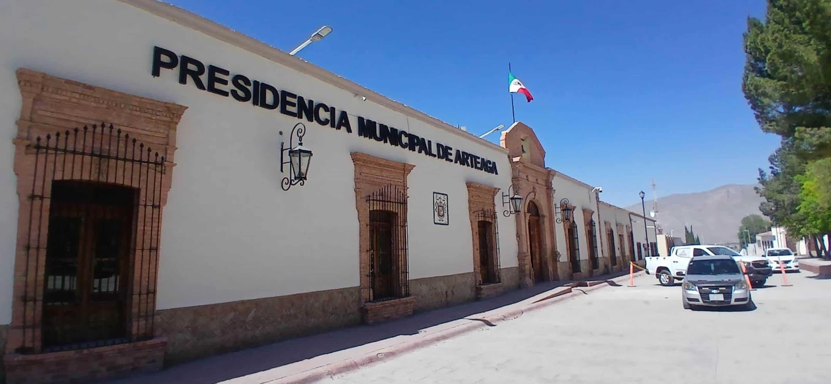 Regidora del PRI en Arteaga busca transparencia en programas sociales