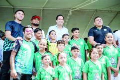 Javier Díaz González impulsa rehabilitación de cancha en Saltillo