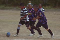 Equipos de la Liga Mayor de Fútbol Buscan Pase en Última Jornada de Temporada 2025