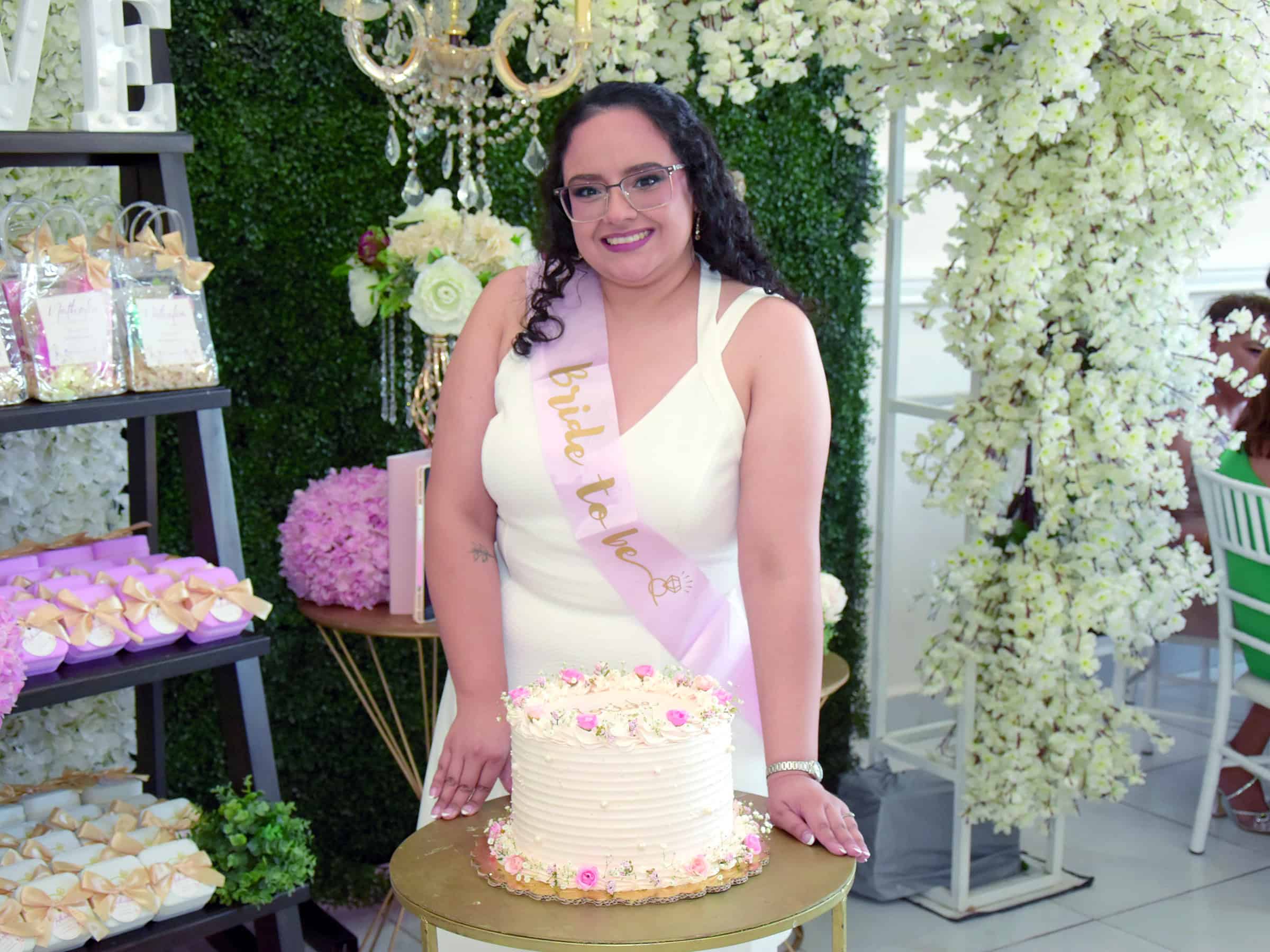 Despedida de soltera de Natalia Valdez Macías en evento social