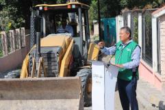 ARRANCA ÓSCAR RÍOS OBRA DE PAVIMENTACIÓN