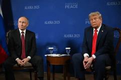 Trump y Putin se reúnen en Alaska sin acuerdo final sobre Ucrania