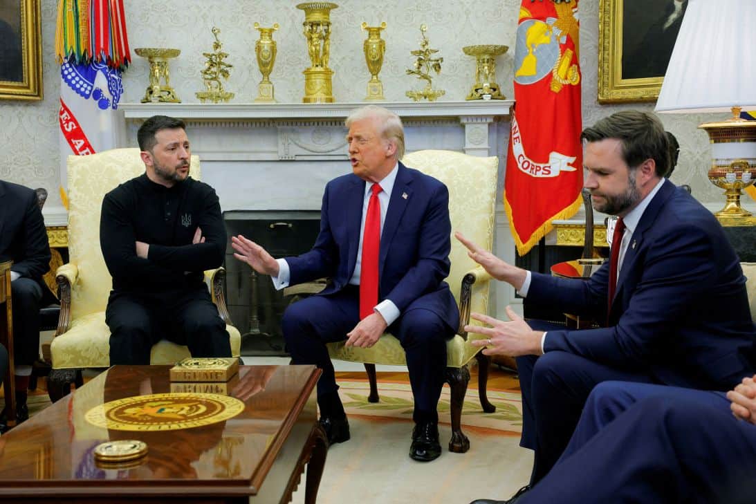 Trump recibe a Zelenski y sugiere rendición: "Puede acabar la guerra si quiere"