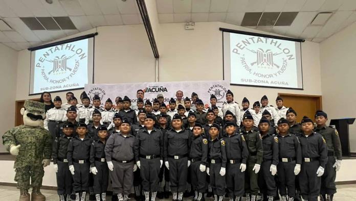 Pentathlon de Ciudad Acuña arrasa en certamen nacional y honra a sus veteranos