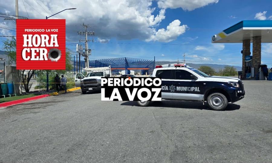 Lo mata infarto a mitad del camino