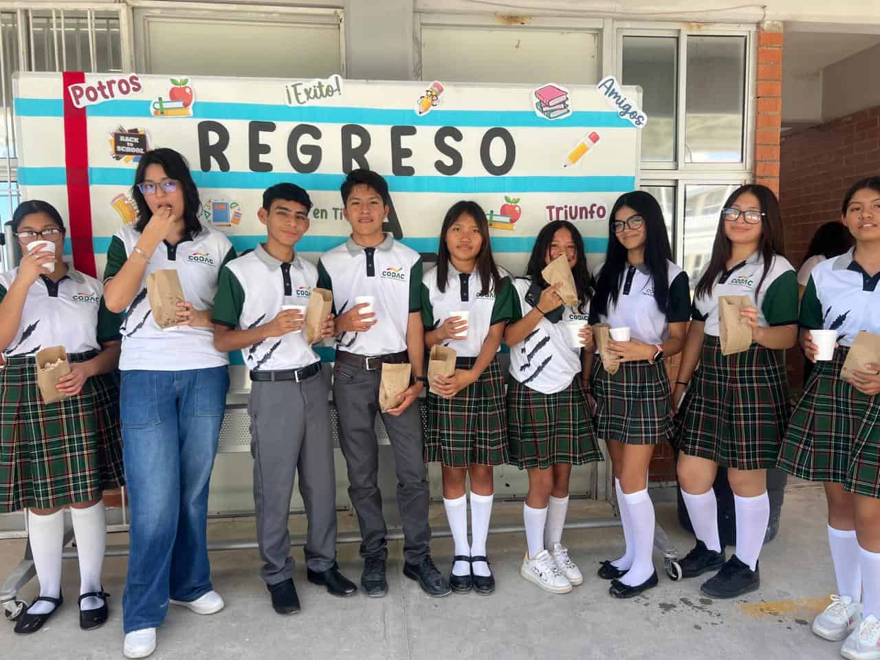 Inicia el ciclo escolar 2025-2026 para estudiantes de educación media superior en la región carbonífera