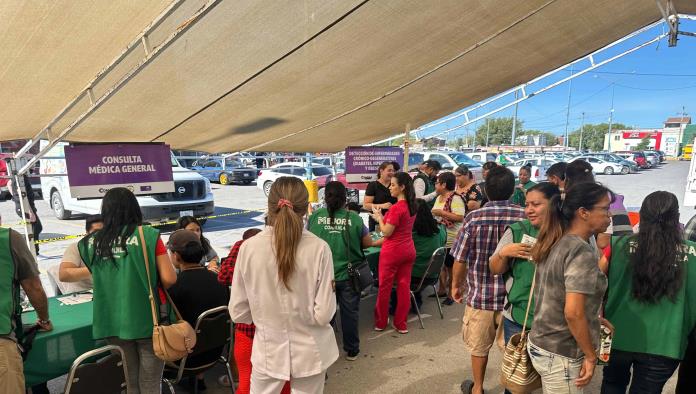 Caravana de la Salud llega a Villas del Carmen