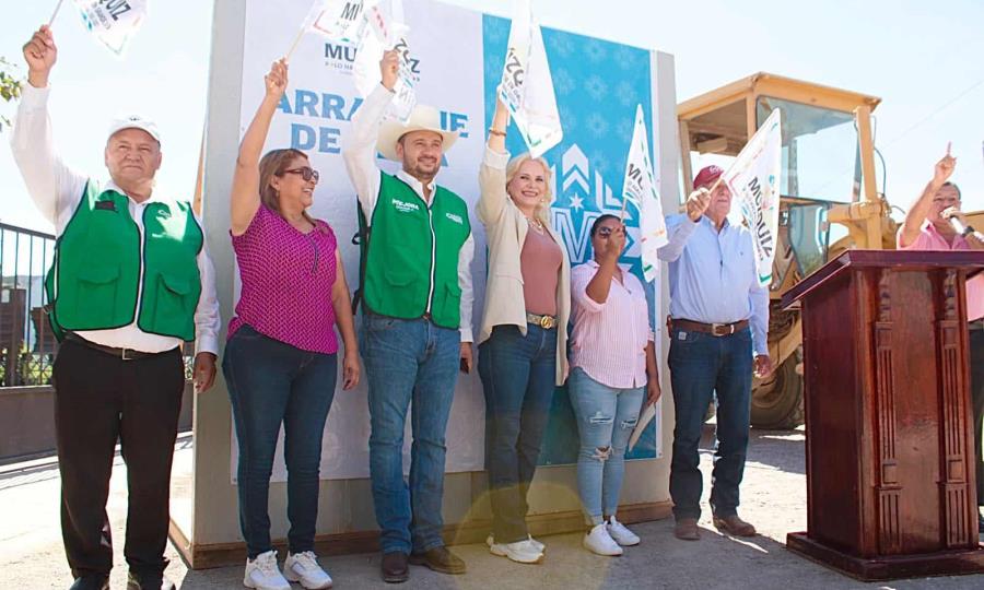 Alcaldesa Laura Jiménez Gutiérrez da inicio a pavimentación en Minas de Barroterán