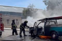 Arden dos vehículos en Ciudad Acuña en menos de una hora