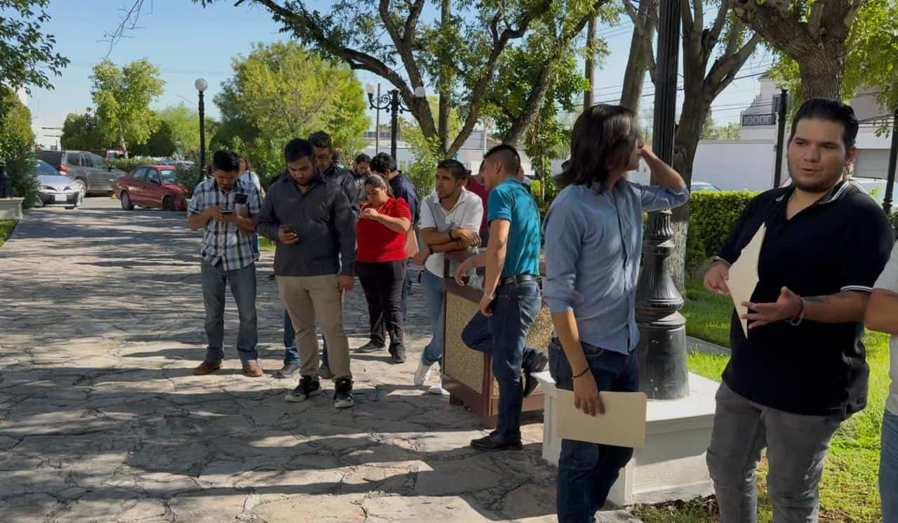 Escasa participación en la segunda Feria del Empleo organizada por senador Luis Fernando