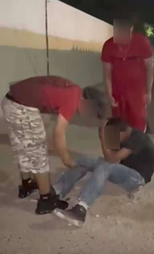 Violencia juvenil sacude Ciudad Acuña: menores agreden brutalmente a otro y escapan