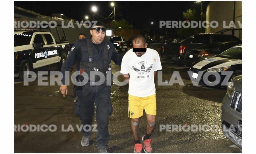 Detenido en Héroes del 47 por intento de robo de camioneta