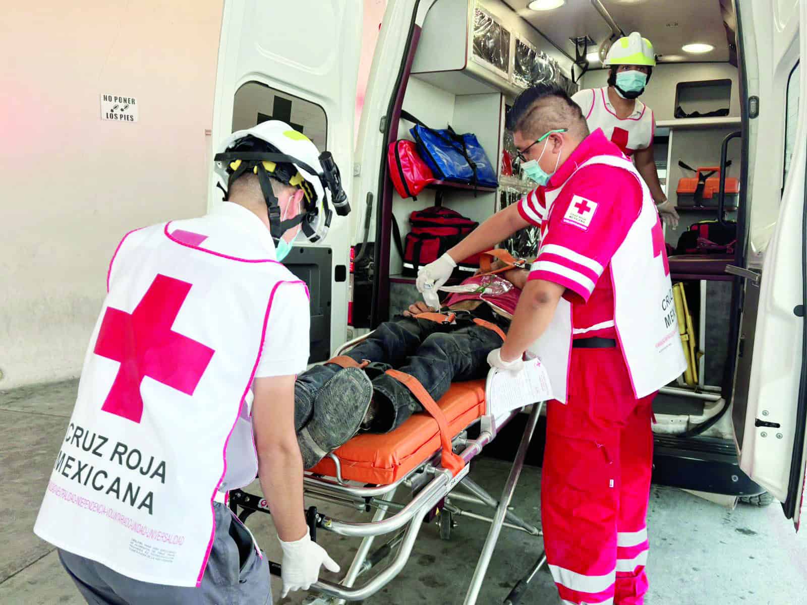 Atención médica gratuita para paciente con traumatismo craneoencefálico grave