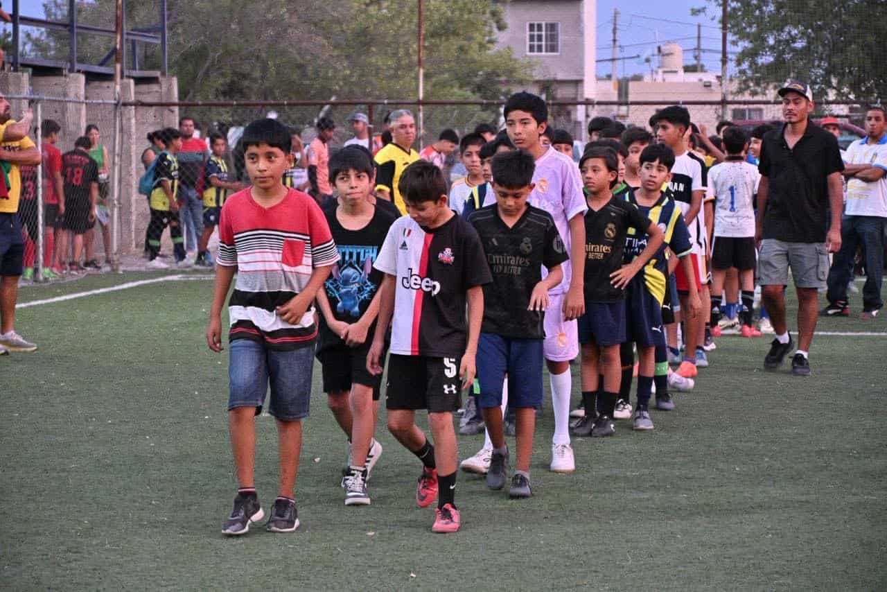 Torneo de fútbol infantil y juvenil en San Buenaventura apoya a adultos mayores