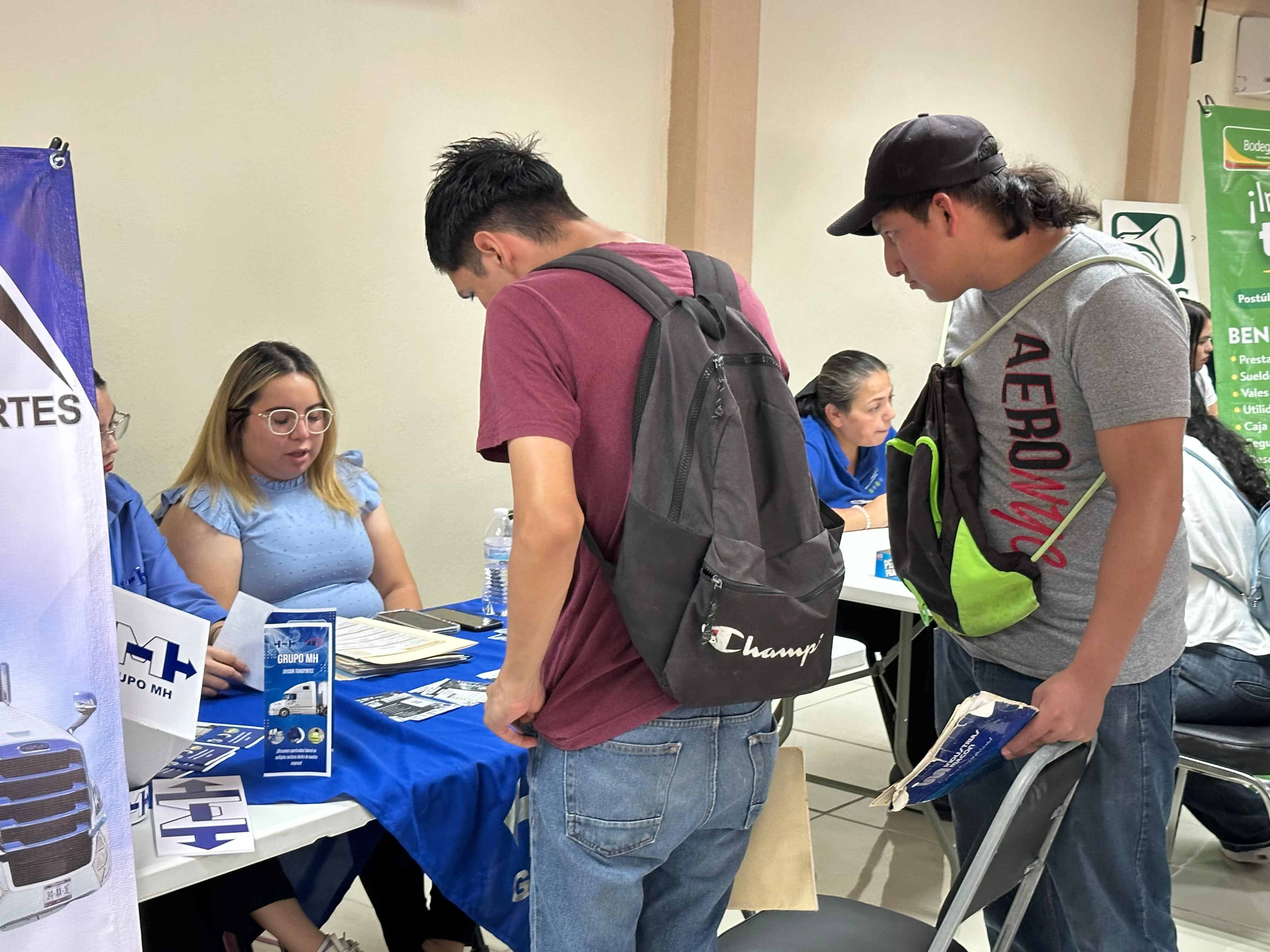 Acuden más de 500 a Feria del Empleo en Piedras Negras