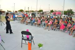 Cuentos, risas e imaginación: una tarde mágica en la colonia Manantial de Nava