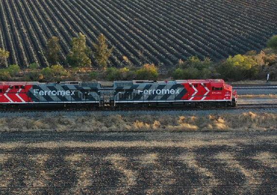 Grupo México Transportes fortalece transporte con 120 locomotoras