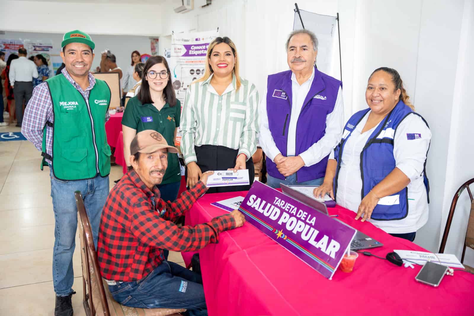 Servicios médicos gratuitos llegan a Castaños de la mano de la Alcaldesa Yesica Sifuentes Zamora