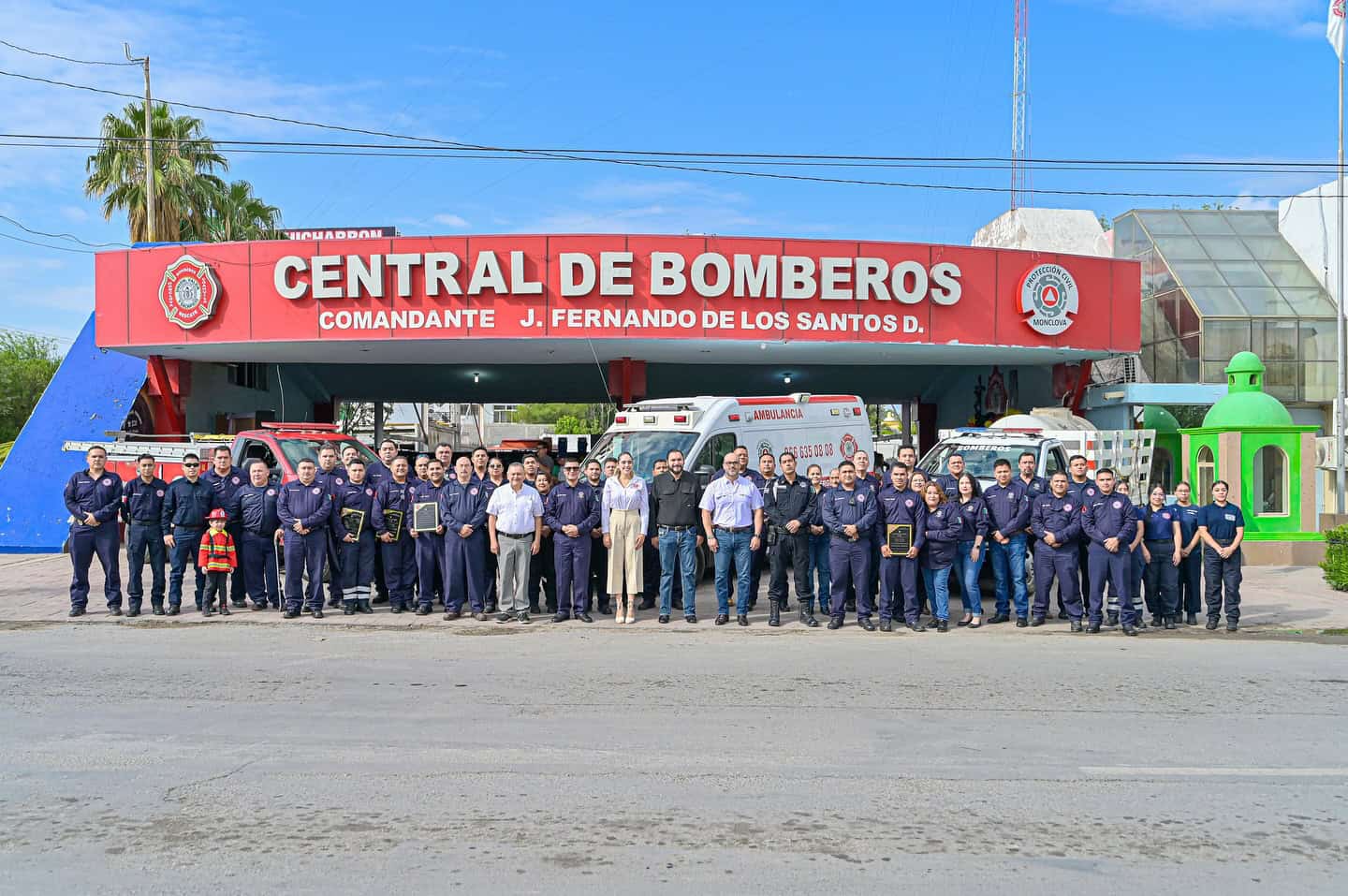 Carlos Villarreal Pérez encabeza celebración del Día Nacional del Bombero