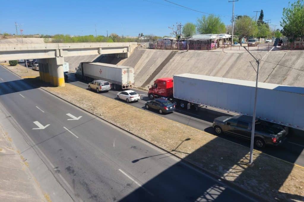 Anuncia Manolo inició de ampliación de Puente II y ruta fiscal en Piedras Negras