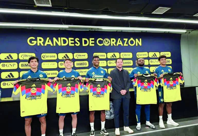 Negociaciones y fichajes en el América: Baños se pronuncia sobre Brian Rodríguez y Sebastián Cáceres