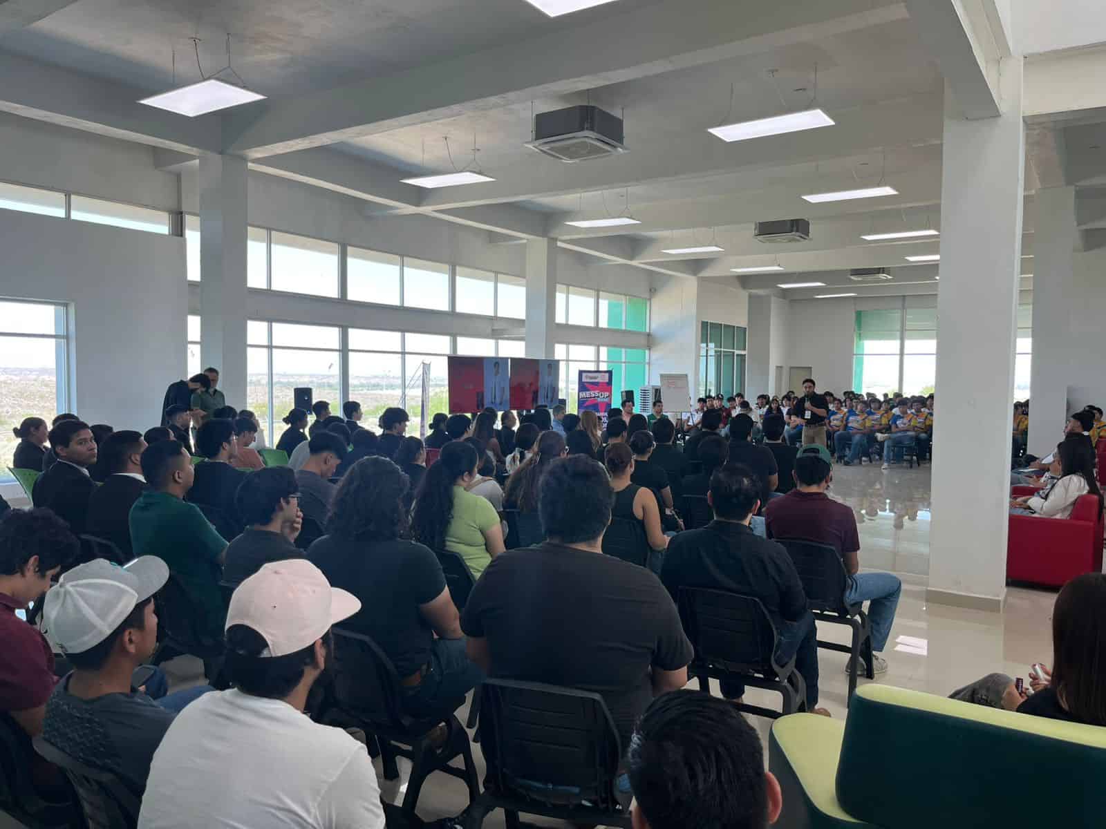 ICOJUVE impulsa a jóvenes de Ciudad Acuña con el evento Messup