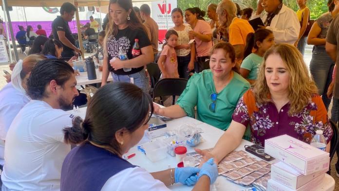 Caravana de la Salud Llega a Villa Unión con Servicios Médicos Gratuitos