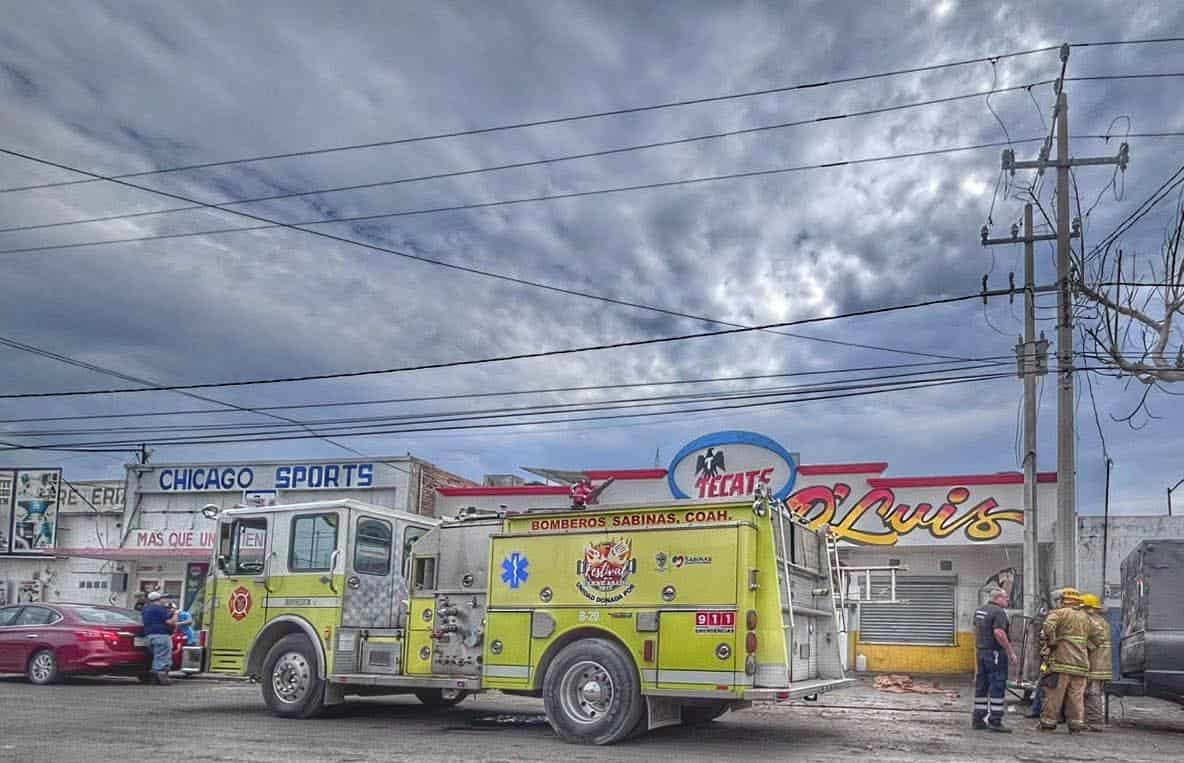 Controlan Incendio en Carnicería del Centro de Sabinas