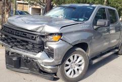 Camioneta provoca choque en Ciudad Acuña y proyecta auto contra una barda