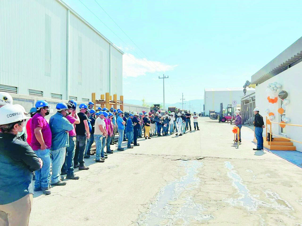 Trabajadores de Fox planean paro por incumplimiento laboral