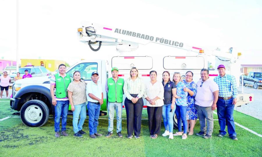 Alcaldesa Yesica Sifuentes Zamora impulsa mantenimiento de luminarias en Castaños