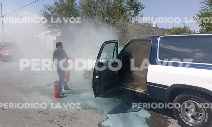 Incendio en cruce de Constitución y Montessori moviliza a Bomberos