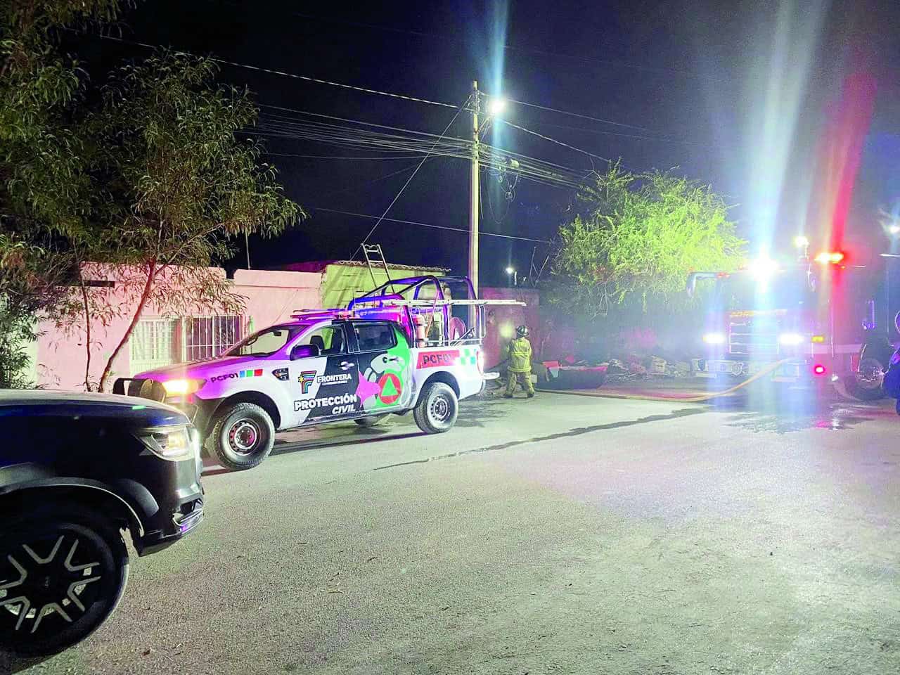 Vecinos de Frontera alertados por incendio en casa de malvivientes