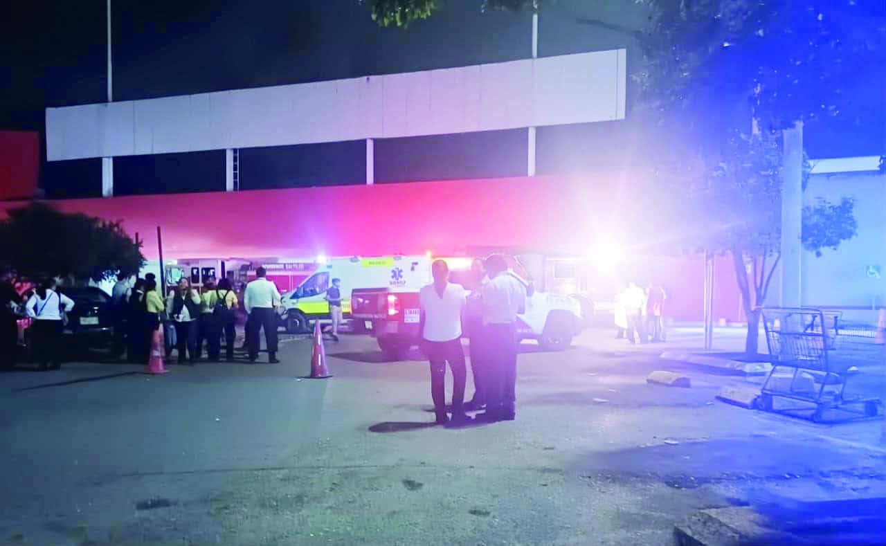 Incendio presuntamente provocado obliga evacuación en Soriana