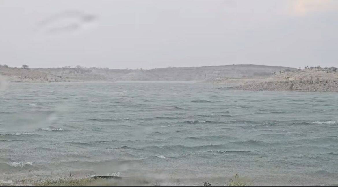 Presa de la Amistad sigue en niveles críticos pese a lluvias recientes