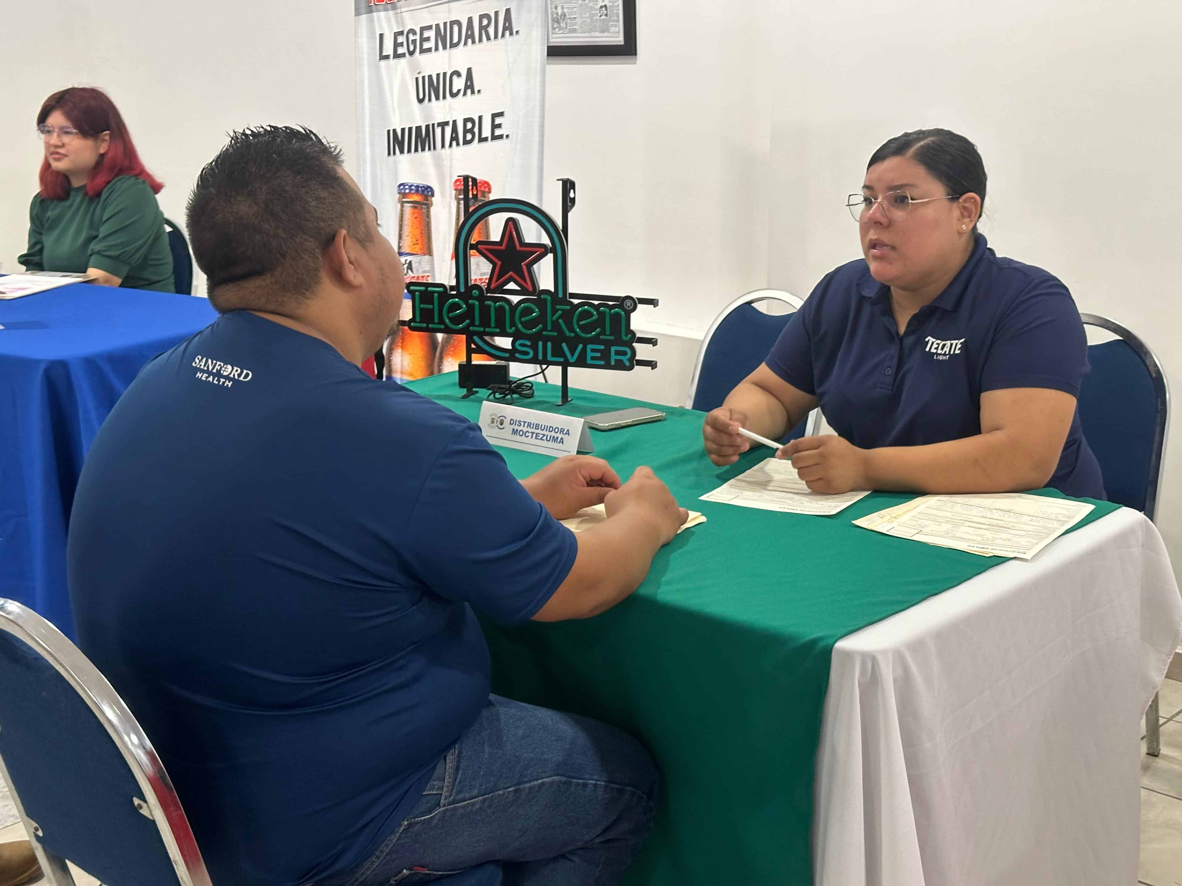 Aumenta demanda de empleo en comercios de Piedras Negras