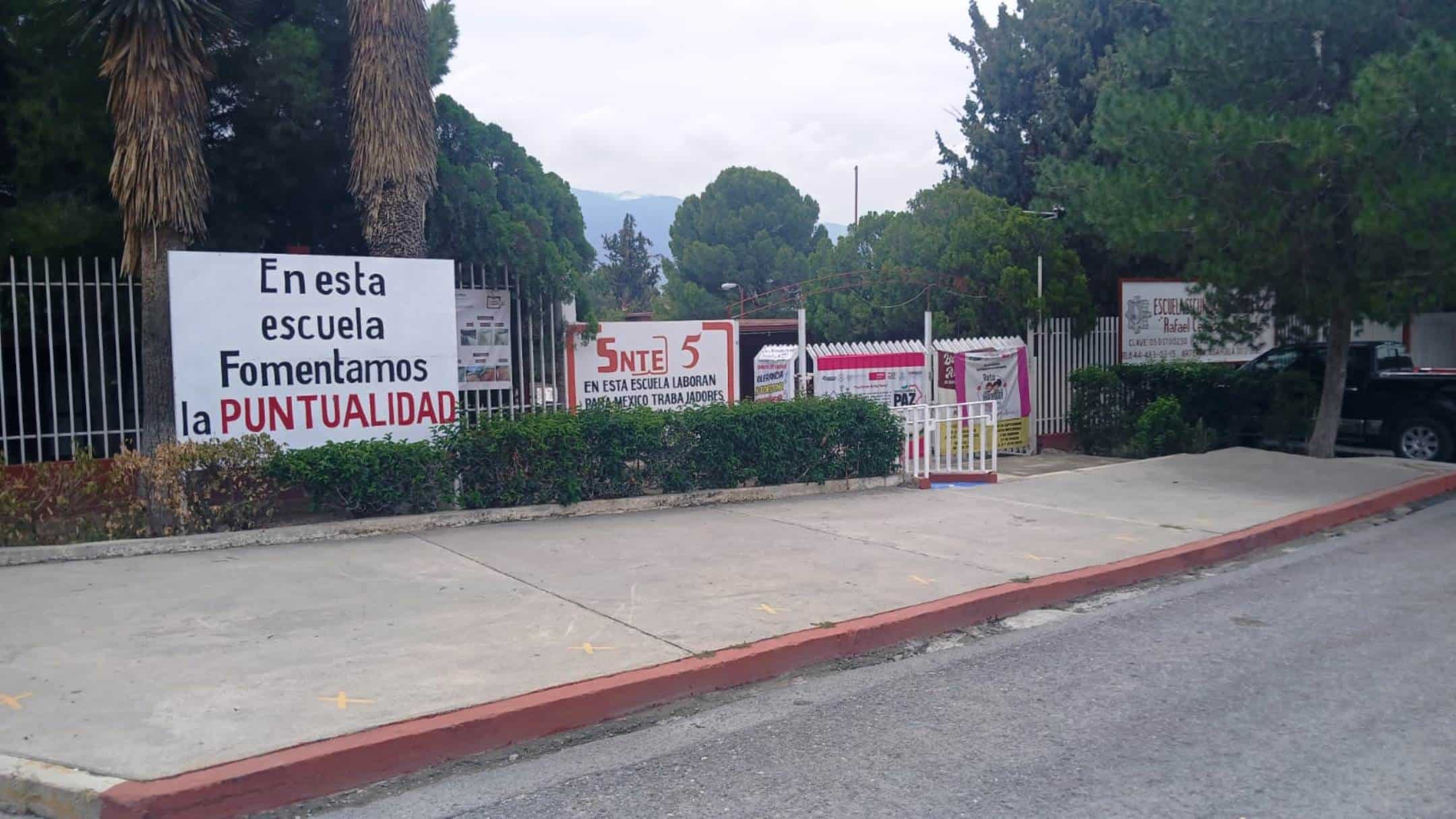 Secundaria Técnica número 23 ultima detalles para inicio del ciclo escolar