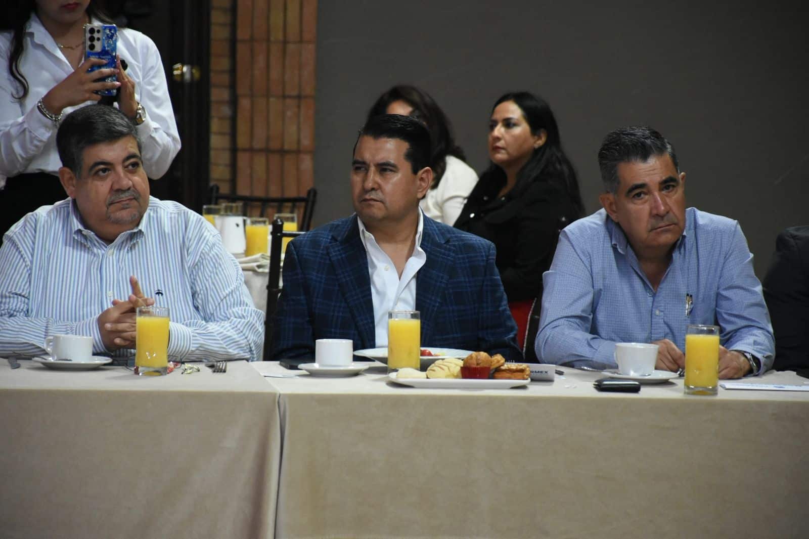 "A COAHUILA LO CUIDAMOS TODOS"; FEDERICO FERNÁNDEZ MONTAÑEZ