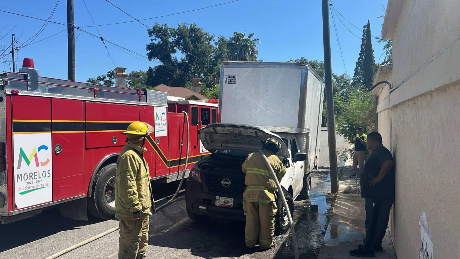 Vehículo se incendia en Allende y moviliza a las autoridades