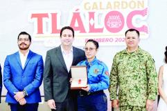 Cuerpo de Bomberos de Saltillo destacado con Galardón Tláloc por Alcalde Javier Díaz