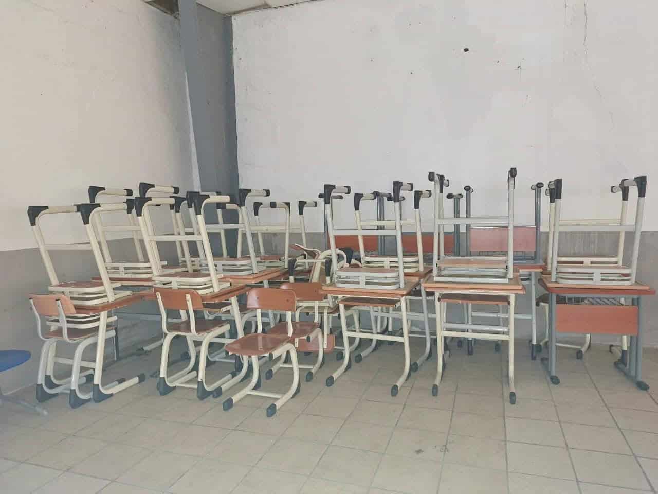 Donan cien mesabancos escolares en Zaragoza